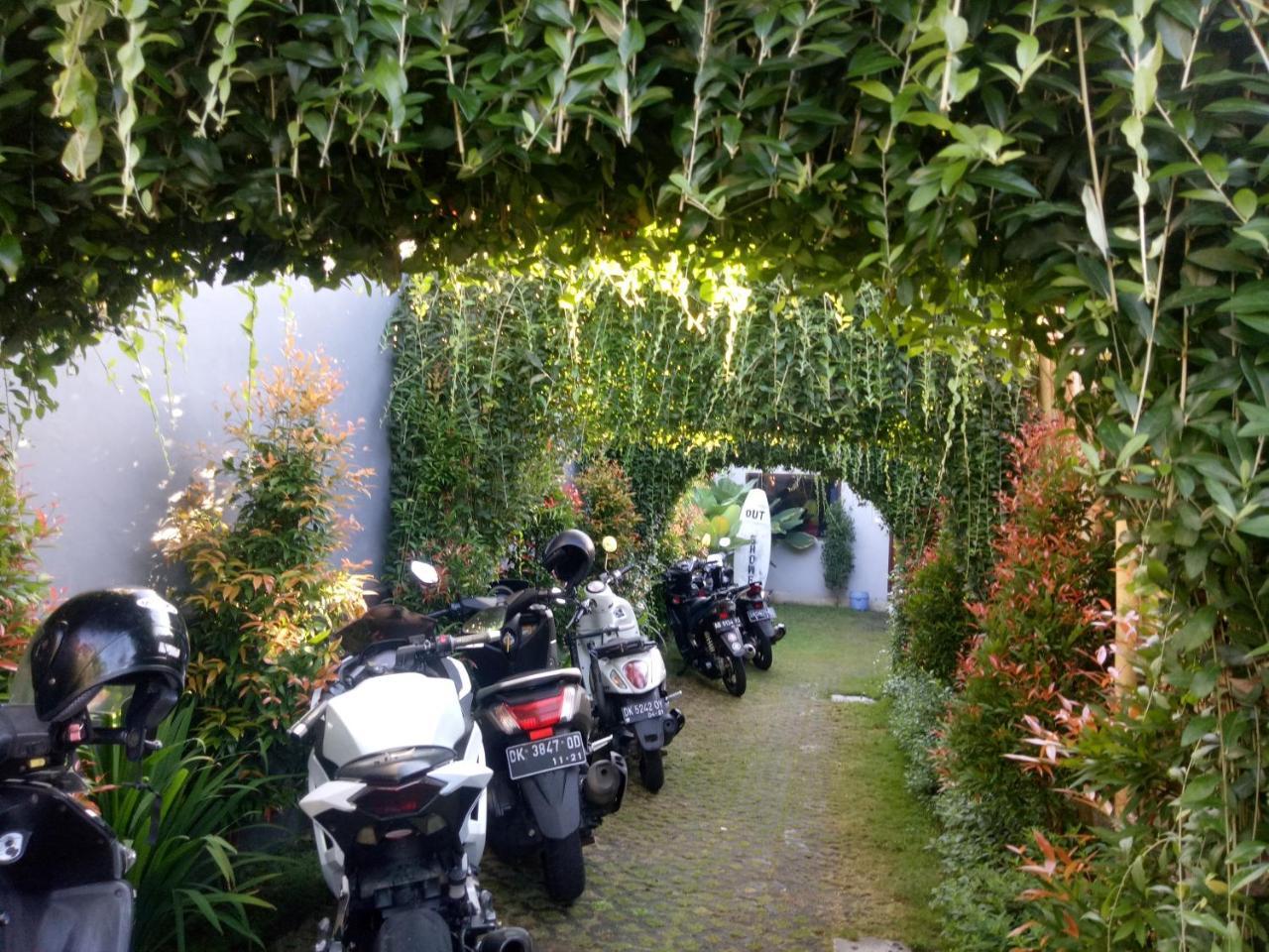 Andy Guesthouse Canggu Exteriér fotografie
